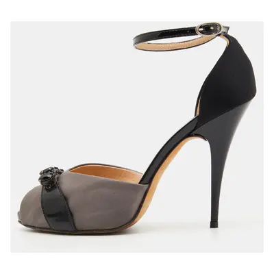 Giuseppe Zanotti Grey/Black Satin and Patent Leather Crystal Embellished Ankle Strap Sandals Siz