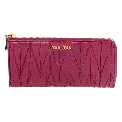 Miu Miu Pink Leather Matelassé Zip Around Wallet