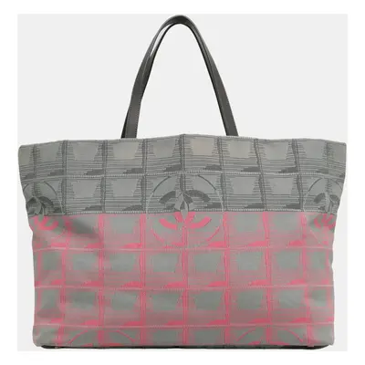 Chanel Grey/Pink New Travel Line Tote