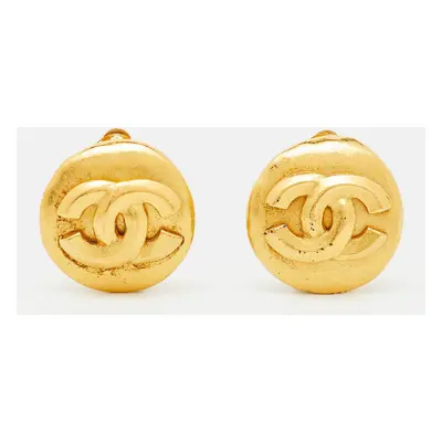 Chanel CC Gold Tone Clip On Earrings