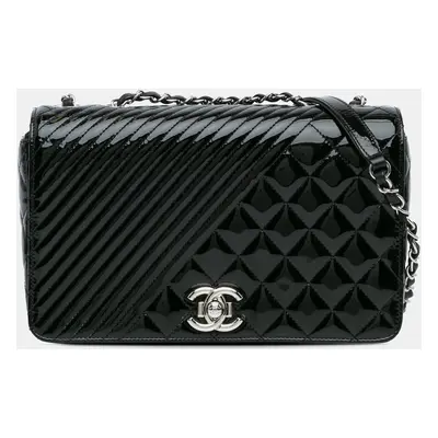 Chanel Black Medium Patent Coco Boy Flap