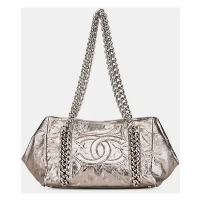 Chanel Medium Metallic Calfskin Modern Chain Tote