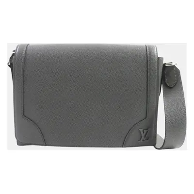 Louis Vuitton Grey Leather Taiga Flap Messenger Bag