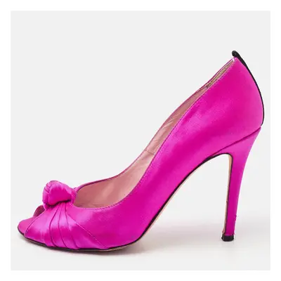 SJP Sarah Jessica Parker Pink Satin Peep Toe Pumps Size