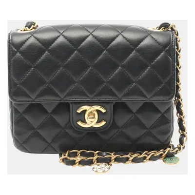 Chanel Black Lambskin Matelasse Shoulder Bag