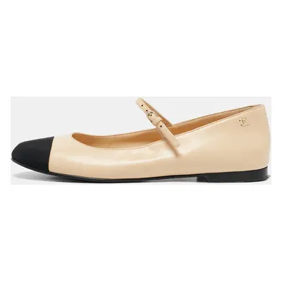 Chanel Beige/Black Leather Cap Toe Ballet Flats Size 40.5