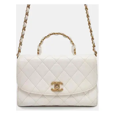 Chanel White Crumple Lambskin Matelasse Top Handle Handbag