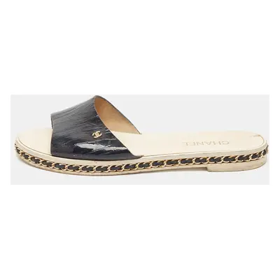 Chanel Navy Blue Patent Leather Chain Embellished Flat Slides Size 39.5