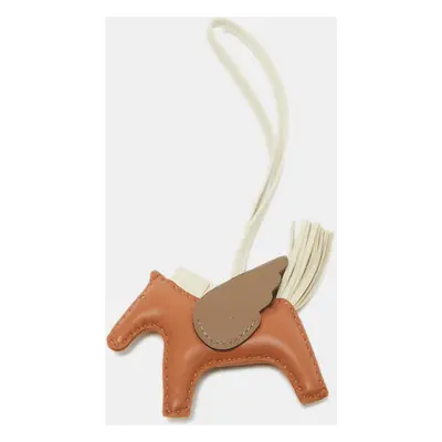 Hermes God/Etoupe/Craie Milo Leather GriGri Rodeo Pegase Bag Charm PM