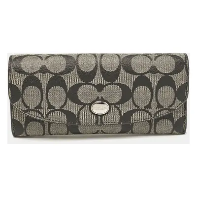 Coach Black Signature Coated Canvas Peyton Continental Wallet