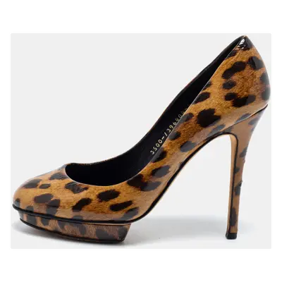 Gina Brown Leopard Print Patent Leather Round Toe Pumps Size