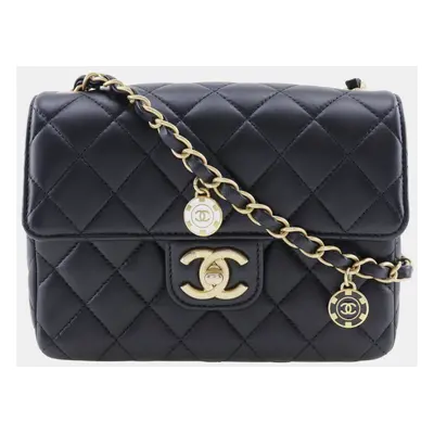 Chanel Black Leather Matelasse Shoulder Bag