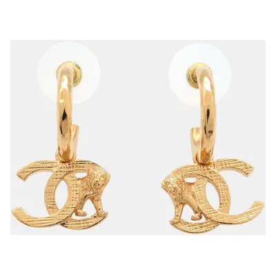 Chanel Gold Metal Cc Logo Earrings