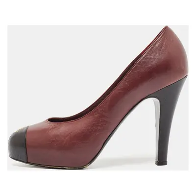 Chanel Burgundy/Black Leather CC Cap Toe Pumps Size 38.5