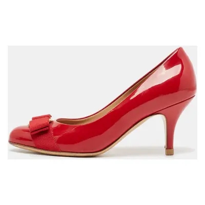 Salvatore Ferragamo Red Patent Leather Vara Bow Pumps Size