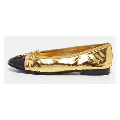 Chanel Gold/Black Patent and Leather CC Cap Toe Bow Ballet Flats Size 35.5