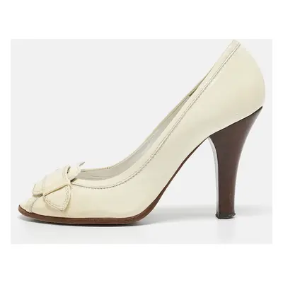 Fendi Cream Patent Leather Buckle Detail Open Toe Pumps Size