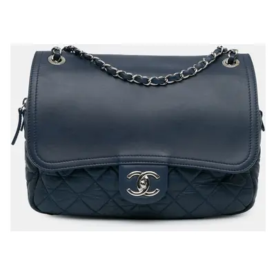 Chanel Navy Blue Quilted Calfskin Easy Zip Flap