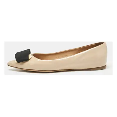 Salvatore Ferragamo Beige Patent Leather Mimi Ballet Flats Size