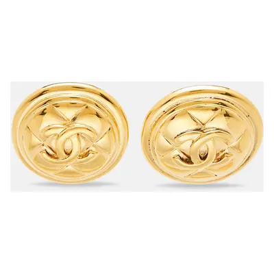 Chanel CC Vintage Quilted Gold Tone Clip On Earrings