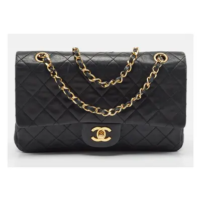 Chanel Black Quilted Leather Vintage Classic Double Flap Bag