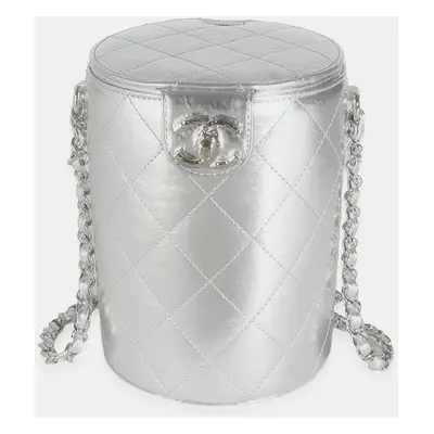 Chanel Silver Metallic Lambskin CC Vanity Case