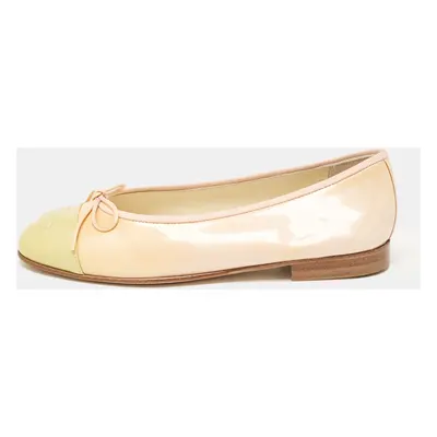 Chanel Two Tone Patent Leather CC Ballet Flats Size 35.5