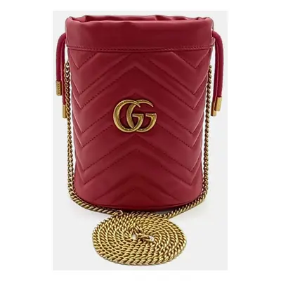 Gucci Red Leather GG Marmont mini bucket bag