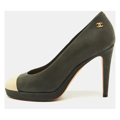 Chanel Dark Grey/Gold Leather CC Cap Toe Pumps Size