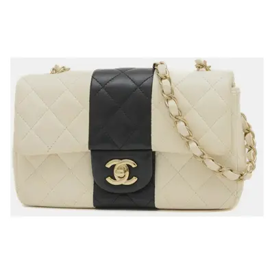 Chanel Bicolor White Black Leather Shoulder Bag