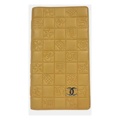 Chanel Beige Lambskin Icon Bifold Wallet