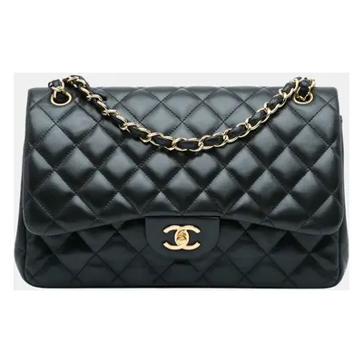 Chanel Black Jumbo Classic Lambskin Double Flap