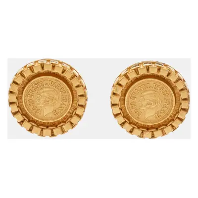 Chanel Coco Chanel Medallion Vintage Gold Tone Clip On Earrings