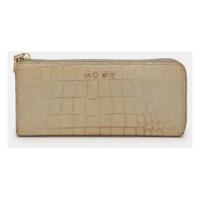 Miu Miu Light Green Croc Embossed Patent Leather Continental Wallet