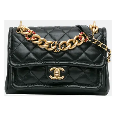 Chanel Black Quilted Lambskin CC Chain Link Flap Bag