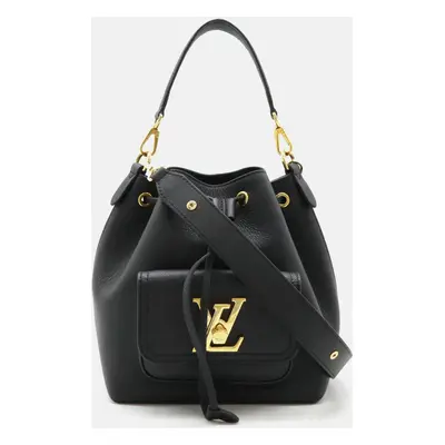 Louis Vuitton Black Leather Lockme Bucket Shoulder Bag