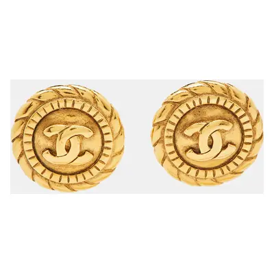 Chanel CC Gold Tone Round Clip-on Stud Earrings