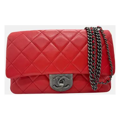 Chanel Red Quilted Leather CC Flap Shoulder Bag