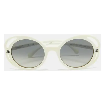 Chanel Off White/Black Gradient CC Round Sunglasses