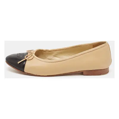 Chanel Beige/Black Leather CC Cap Toe Bow Ballet Flats Size