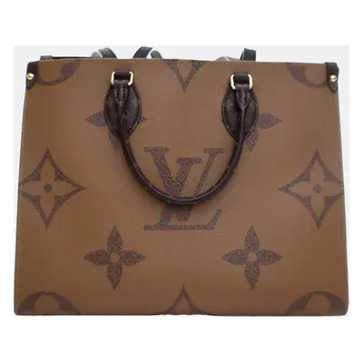 Louis Vuitton Brown Monogram Giant OnTheGo MM Bag