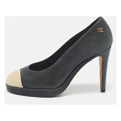 Chanel Grey/Black Leather CC Cap Toe Pumps Size