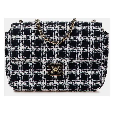 Chanel Black White Mini Tweed Resin Heart Flap