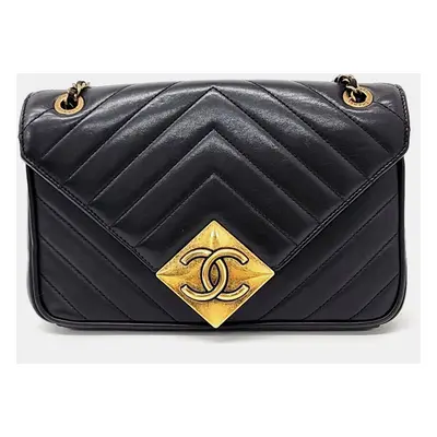 Chanel Black Leather chevron chain shoulder bag