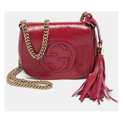 Gucci Fuchsia Patent Leather Soho Flap Chain Crossbody Bag