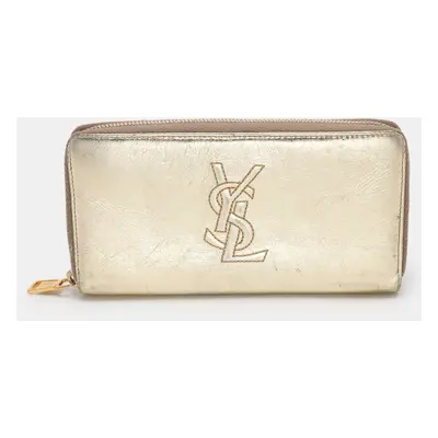 Yves Saint Laurent Metallic Leather Belle De Jour Zip Around Wallet