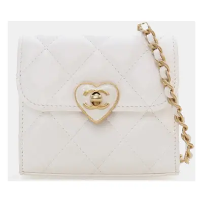 Chanel White Mini Quilted Lambskin CC Enamel Heart Clutch With Chain