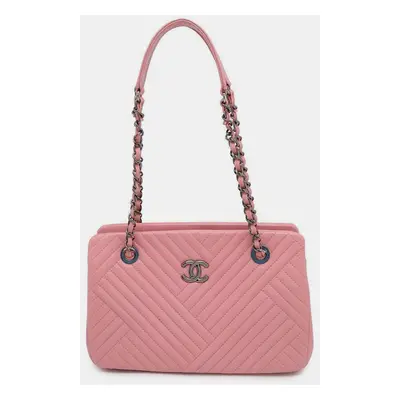 Chanel Pink Lambskin Leather Chevron Chain Shoulder Bag