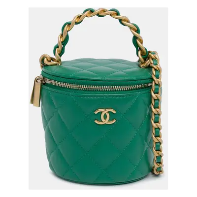 Chanel Green Quilted Lambskin Afternoon Tea Vanity Case with Chain