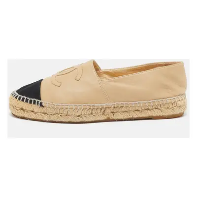 Chanel Beige/Black Leather and Canvas CC Cap Toe Espadrille Flats Size